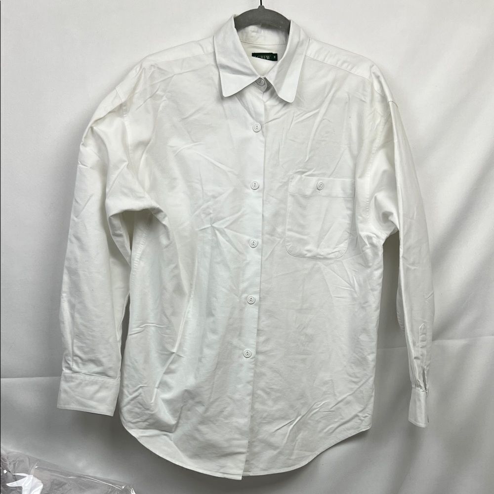 J. Crew White heavy cotton button up shirt with button collar New w/o tags Med